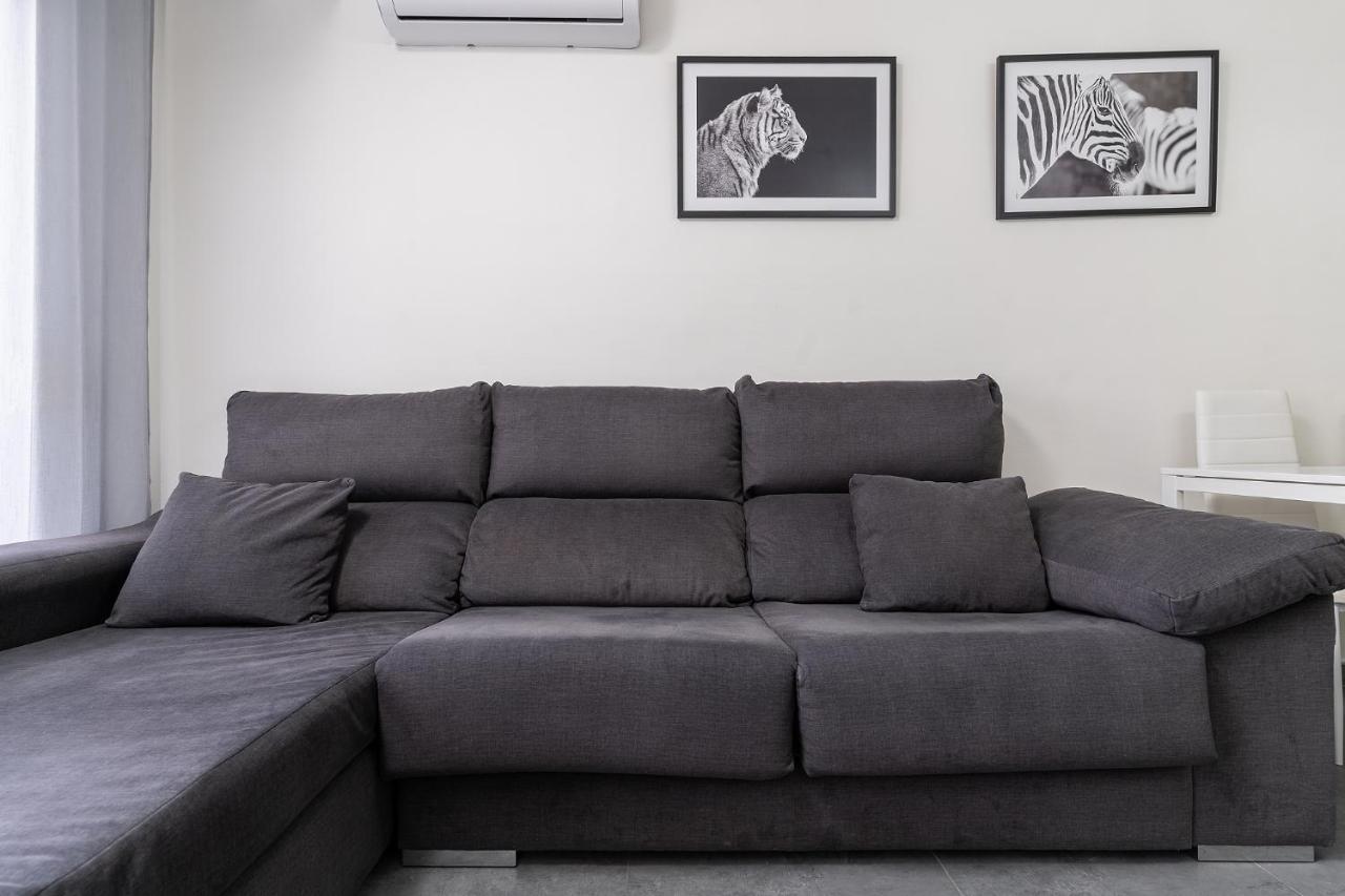 Blonzu Camerun Benalmadena Ngoại thất bức ảnh