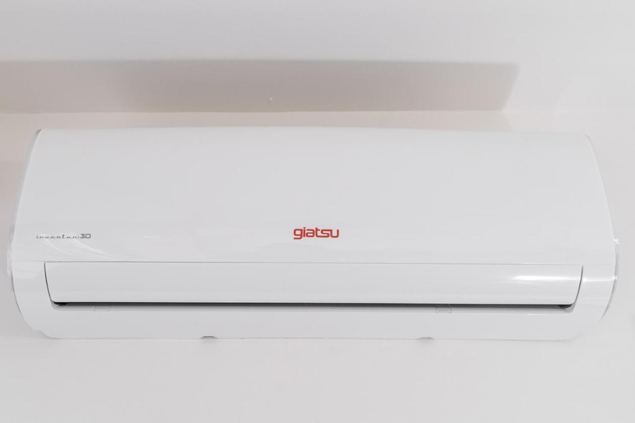 Blonzu Camerun Benalmadena Ngoại thất bức ảnh